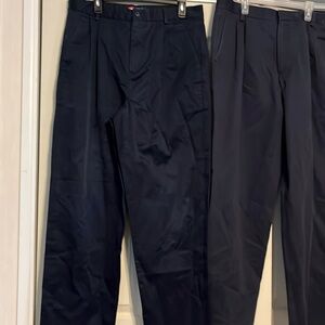 Men’s trousers in navy blue